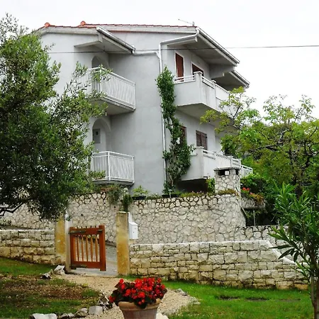 In Mit Grossem Balkon דירה טרוגיר